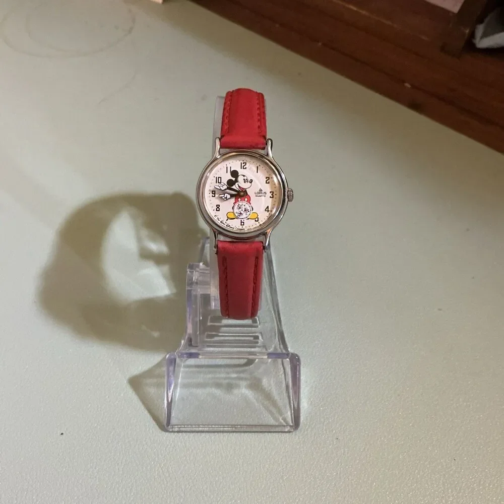 Vintage Men's Disney Lorus Mickey Mouse Watch V802-0090